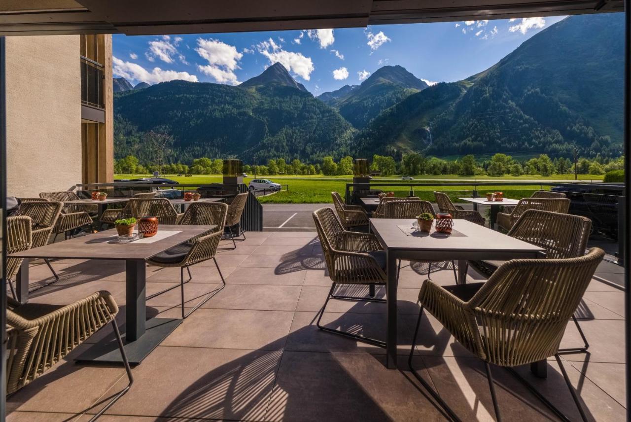 Vier Studios & Restaurant Langenfeld Exterior photo